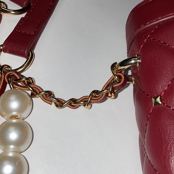 Badgley Mischka studded crossbody in wine NWT - Picture 7 of 13